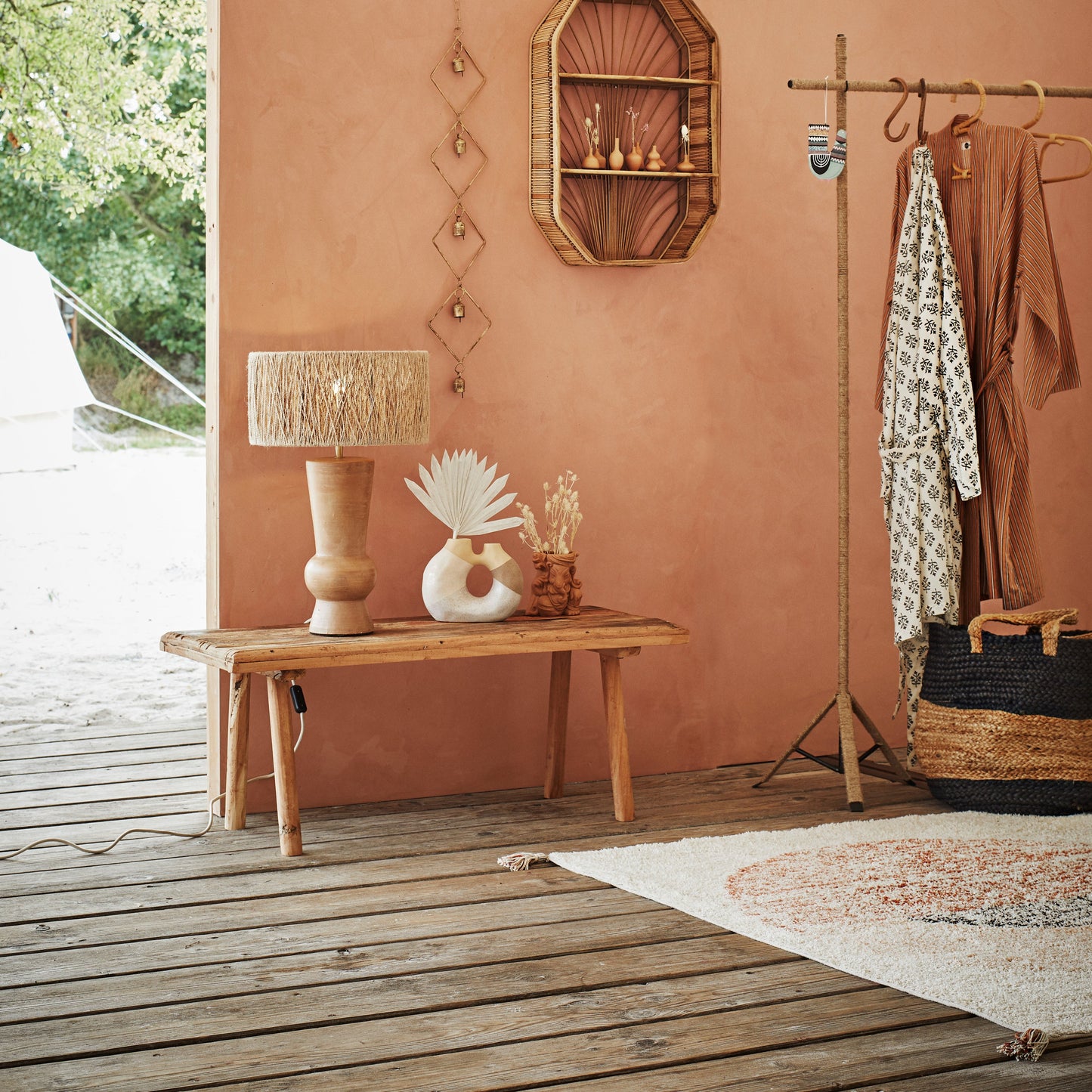 Madam Stoltz - Jute basket m/ håndtag | Sort/natural