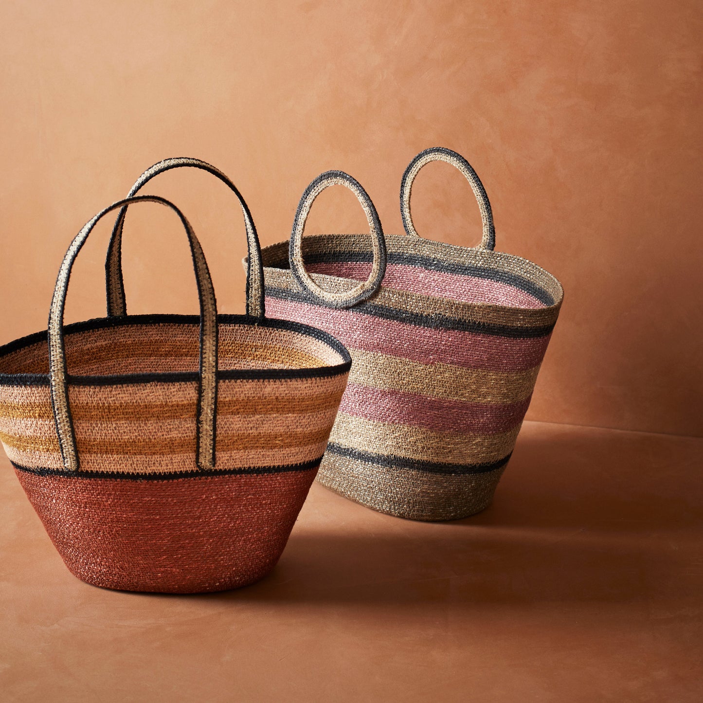 Madam Stoltz - Seagrass strandtaske | Orange/hamp/sort