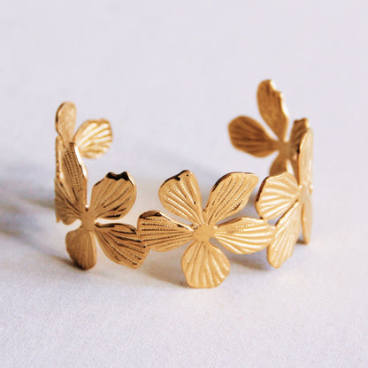 Bazou - Armbånd i rustfrit stål m. blomster | Guld
