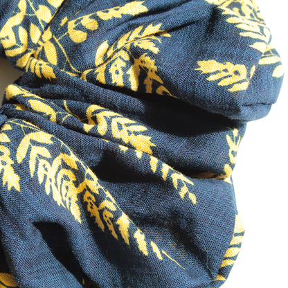 Hårstyling DK - Håndlavet Kæmpe Scrunchie | Blå/Gul