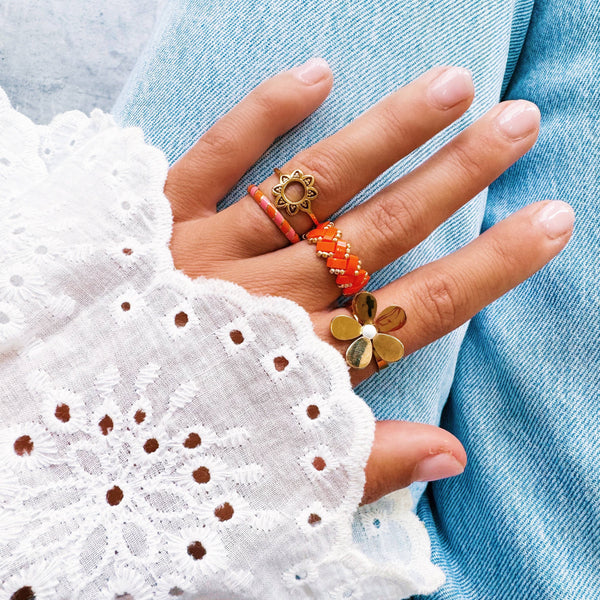 Ring med blomst | Guld